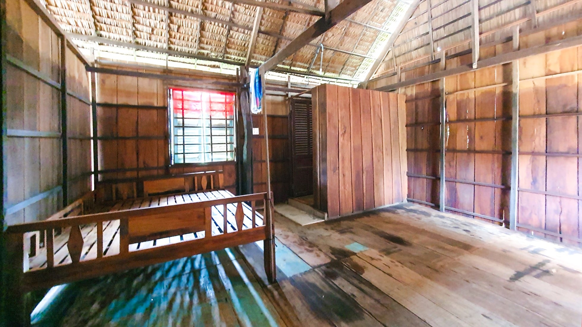 The Doorless House